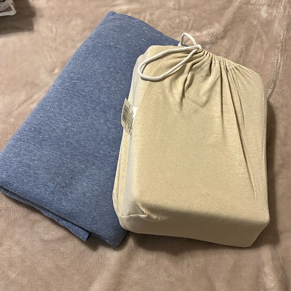 Twin flat sheets only blue & tan